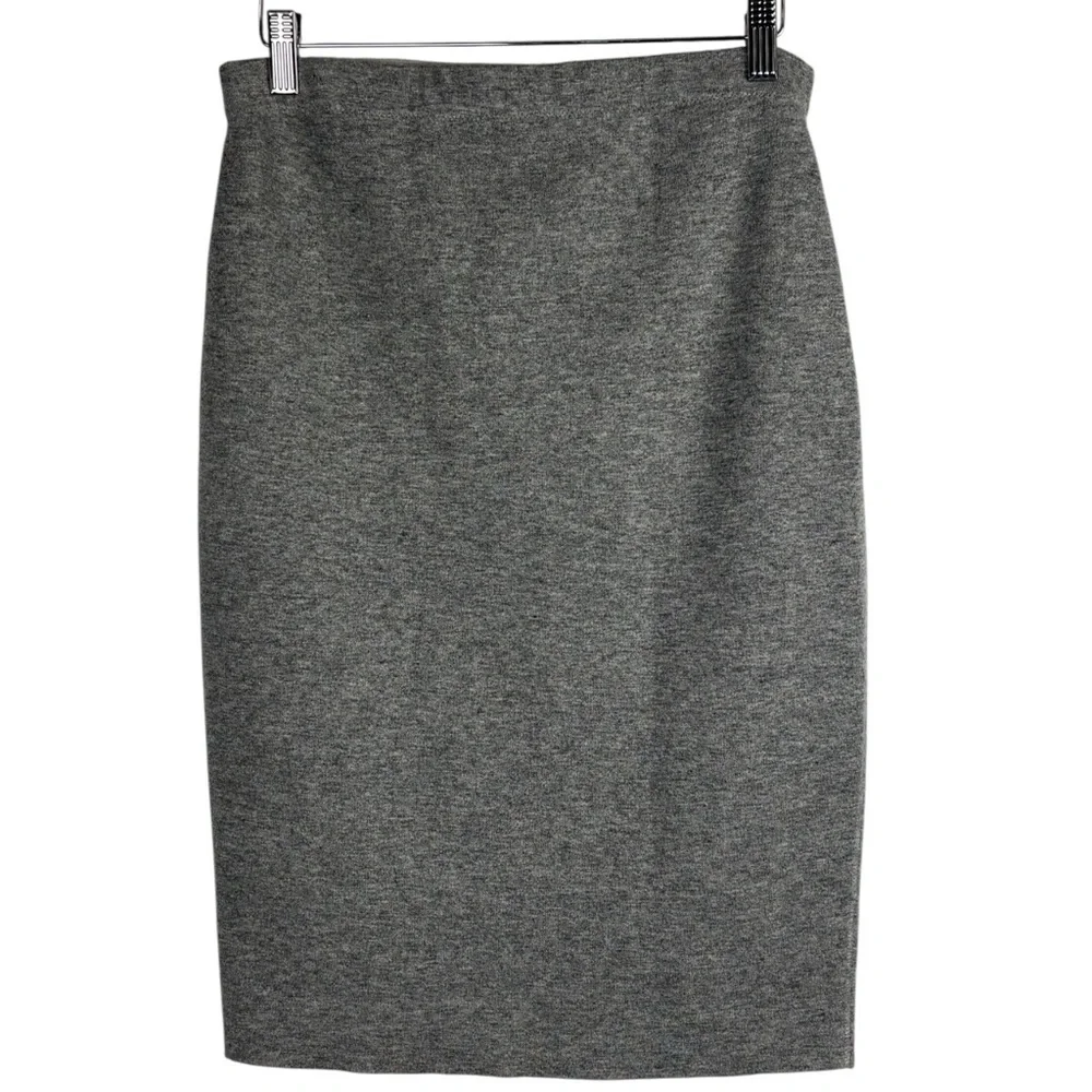 D. EXTERIOR CASHMERE BLEND HEATHERED GRAY KNIT SWEATER PENCIL SKIRT